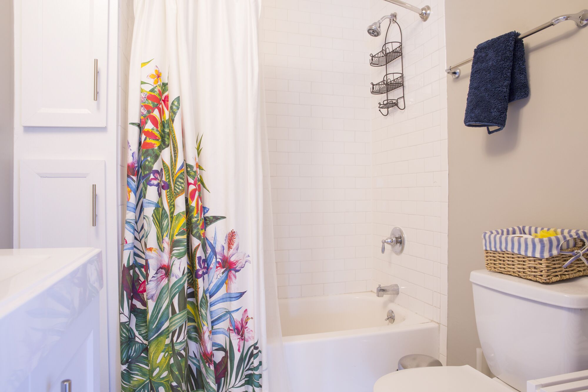 Charming Beach Bungalow with Patio and Carport, Pet friendly