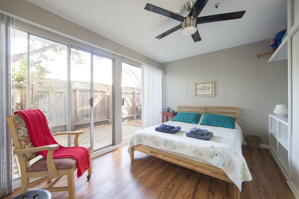 1 chambre, bureau, fer et planche à repasser, Wi-Fi gratuit