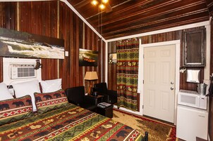 Yowie Cabin | Laptop workspace, iron/ironing board, free WiFi, bed sheets