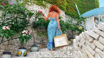 Piscine extérieure (ouverte en saison), parasols de plage