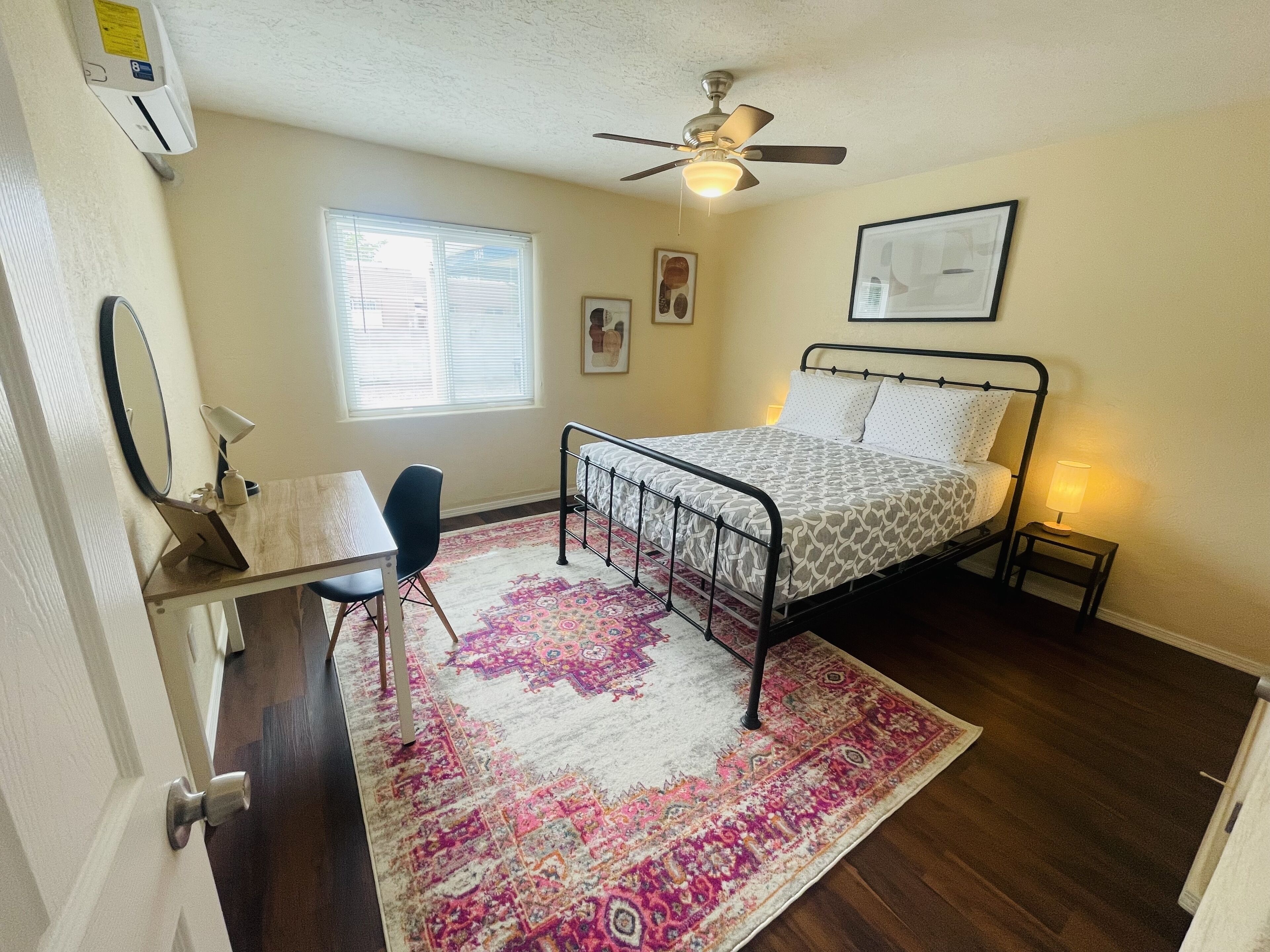 2 bedrooms, desk, iron/ironing board, free WiFi