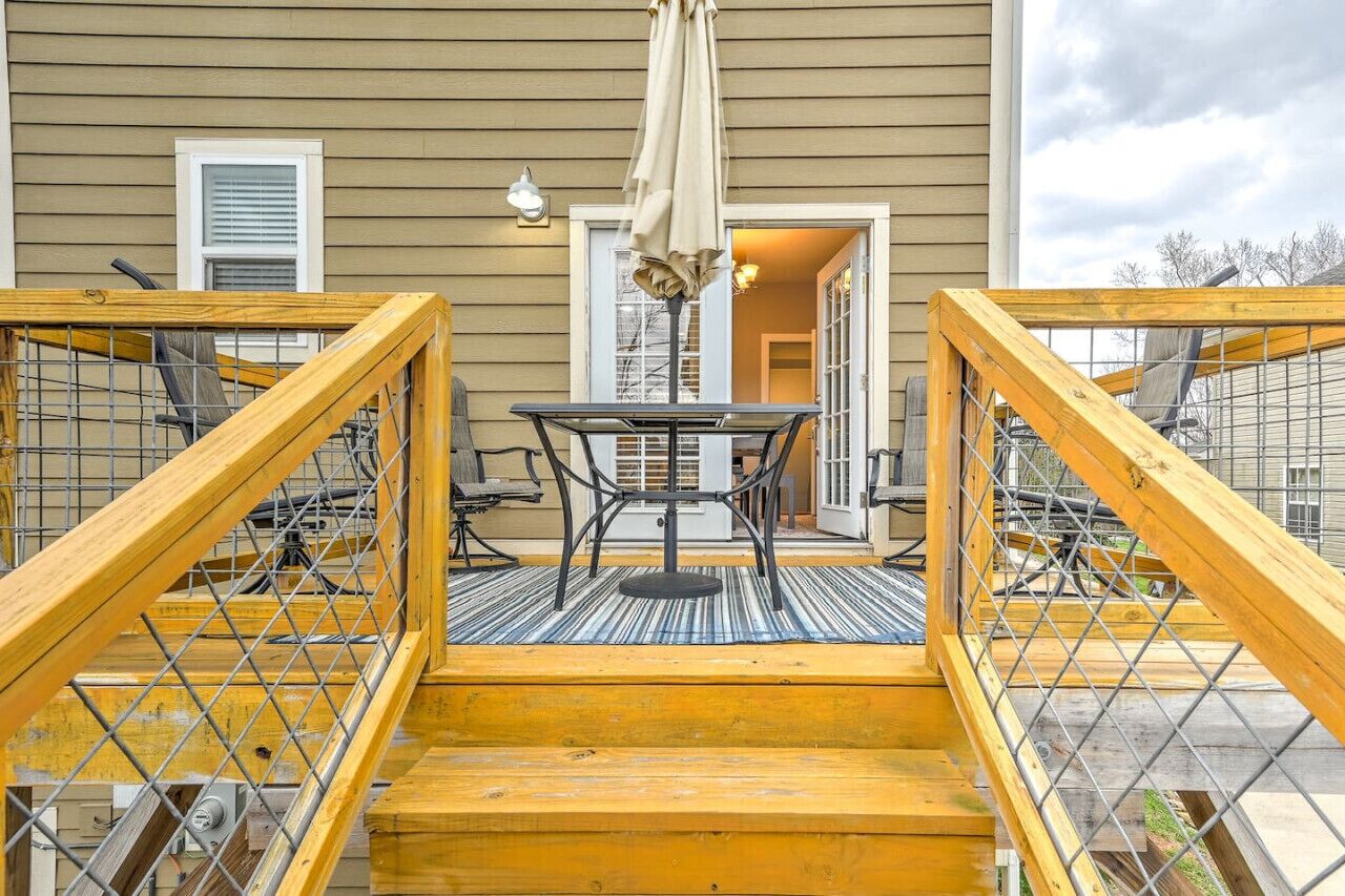 屋外ダイニングエリア