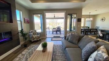 TV, fireplace, offices