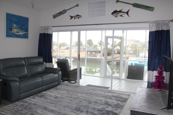 Smart TV - Waterfront 5-Bedroom Home with Hot Tub & Amenities (Murrells Inlet)