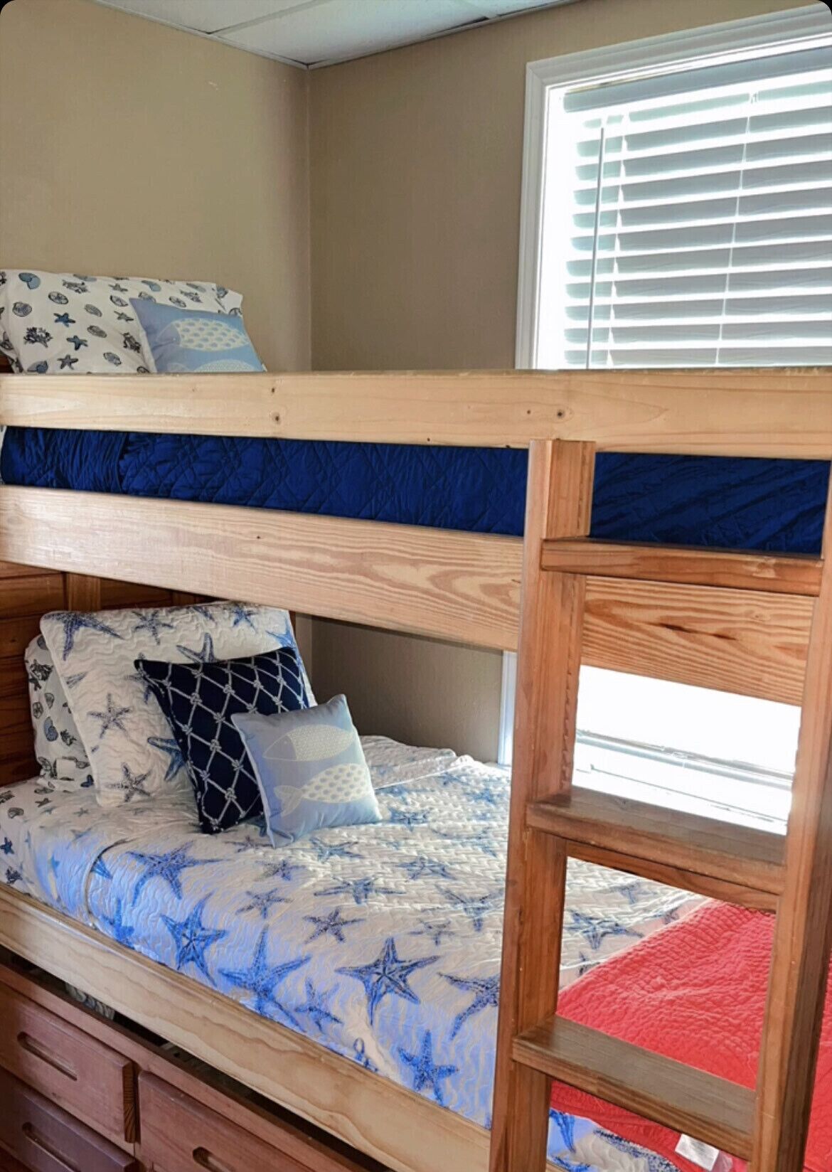 Adorable Beach house--2min walk to Beach!🏝