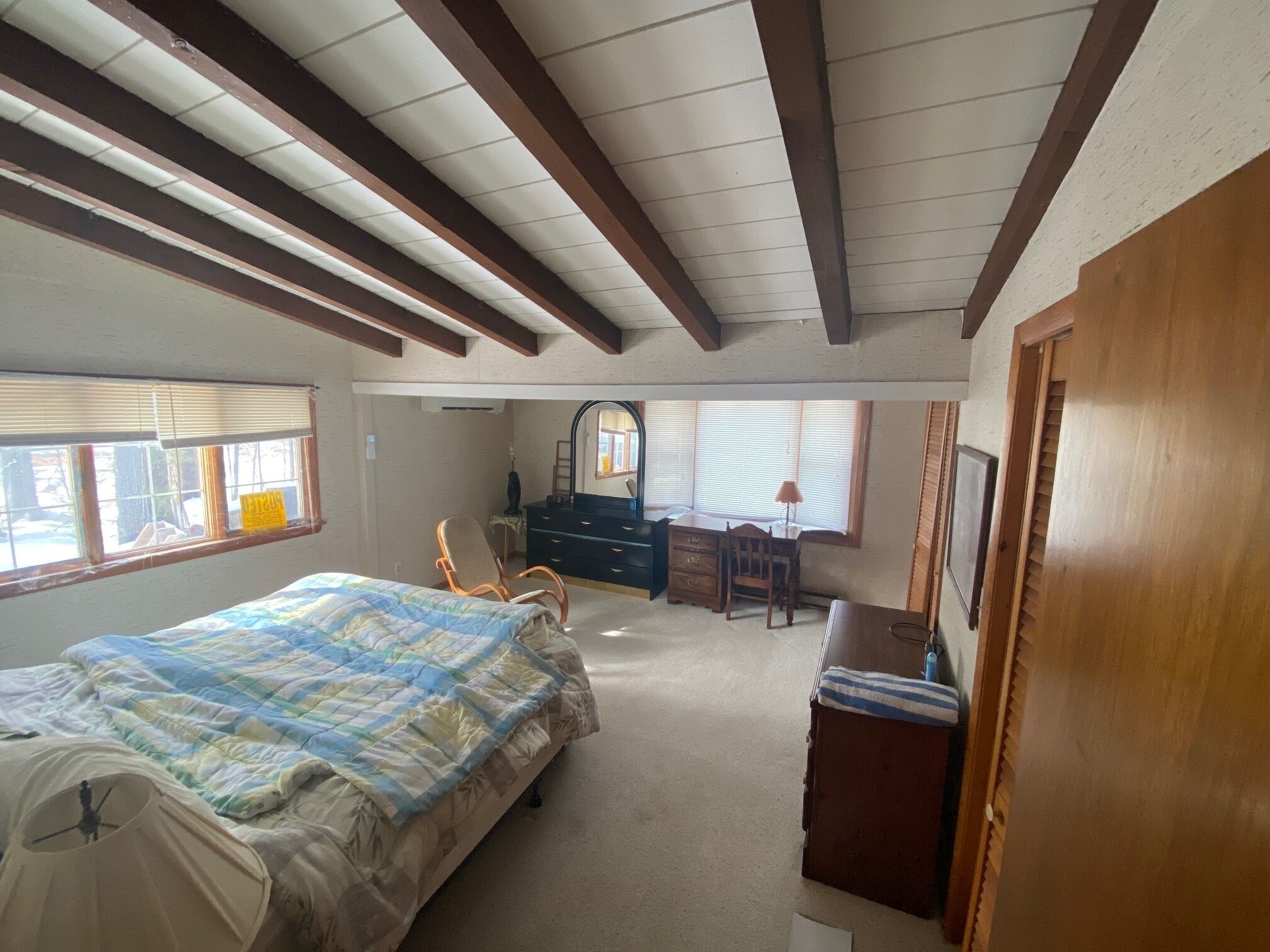 Direct Water Access to Lake! w/ Boat Dock, Heat, AC, Cable TV & Internet