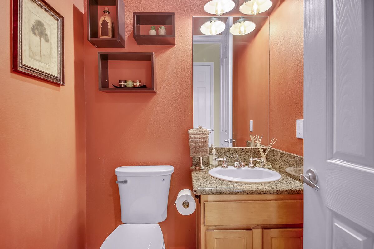 Palm Luxury Villa w/hot tub, private pool, putting green, remote work