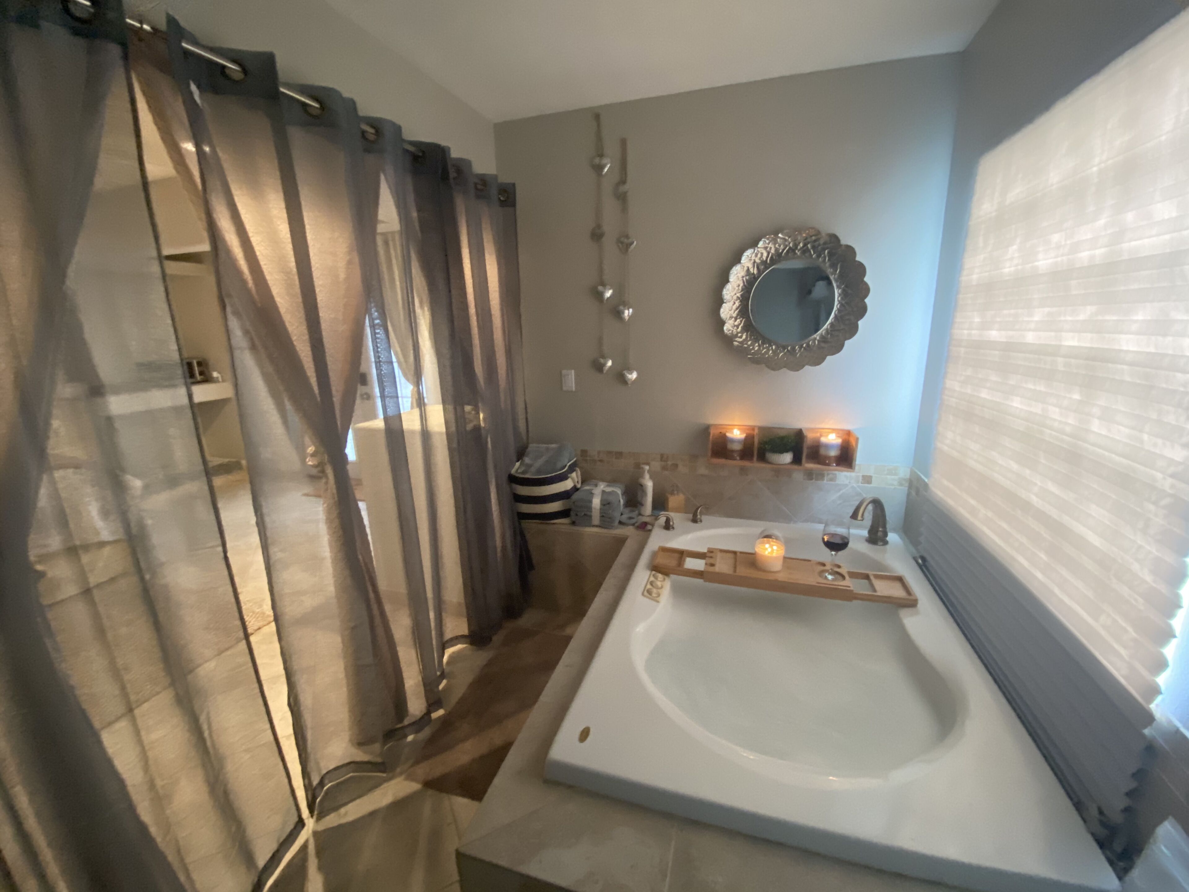 Beautiful 3 bedroom house in DT Phoenix w/ HOT TUB