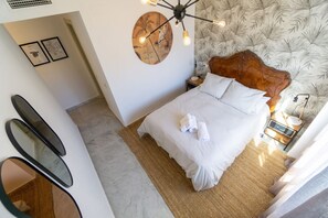 2 bedrooms, iron/ironing board, WiFi, bed sheets - RentalSevilla Sailing the Guadalquivir (Sevilla)