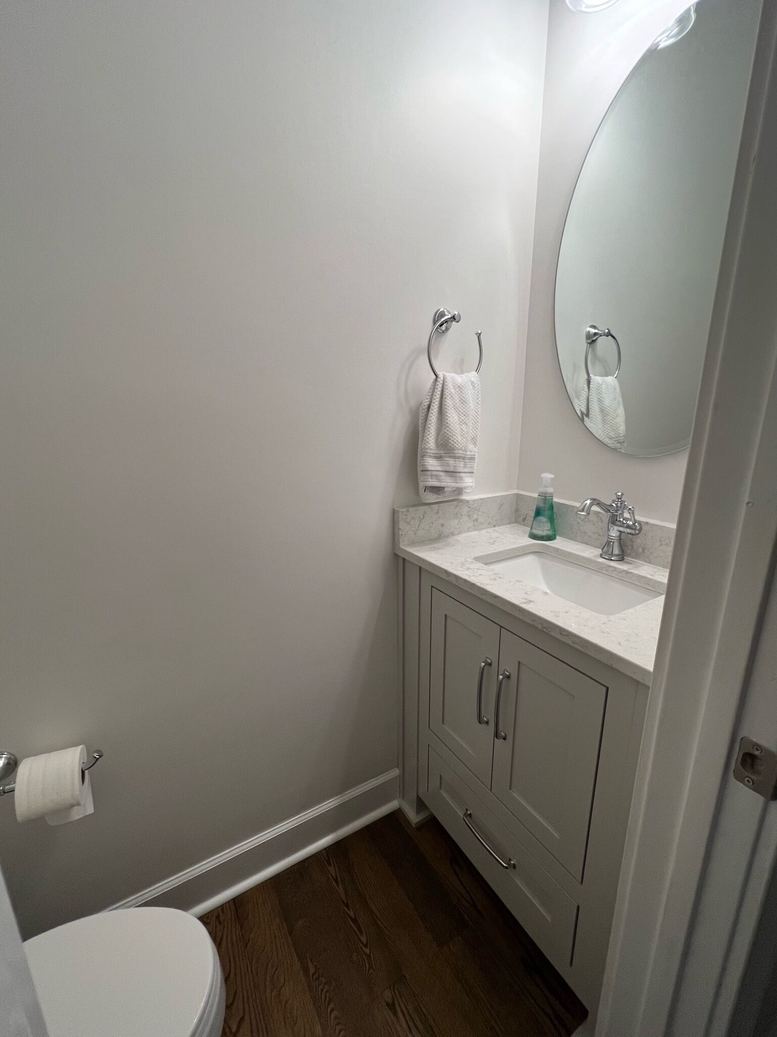 Tranquil Lakefront Home, Big Water, Private Cove