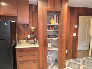 Interior - Hess Suite (Monticello)