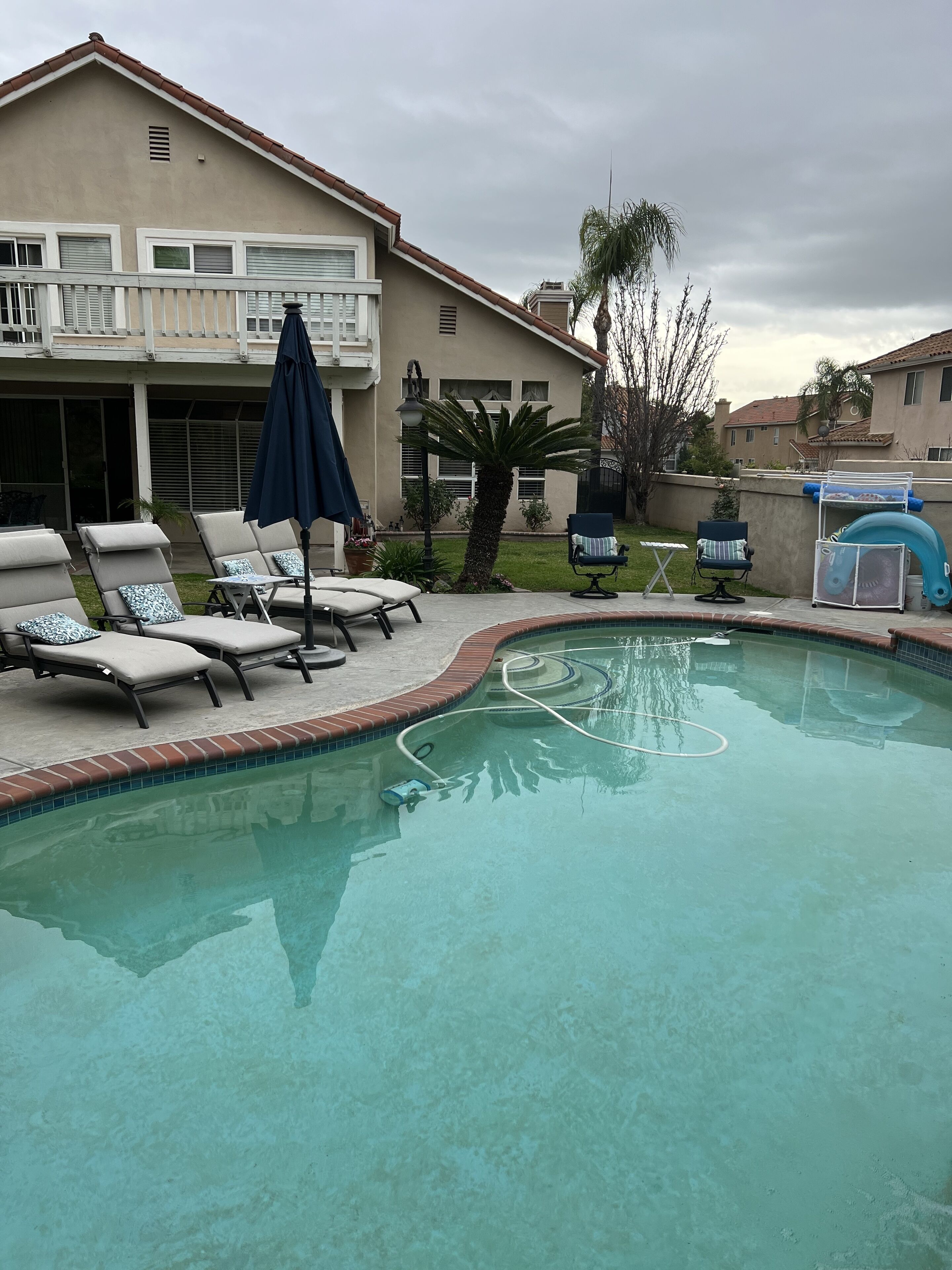 Luxury home Pool￼ Spa  BBQ Island 4Bd 3bath 