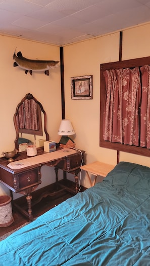 Master bedroom - Northern Pike Resort, Camp Lake WI, Sleeps 6, Boat Rental Available.
(Trevor)