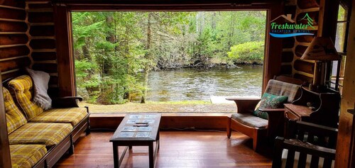 Club Thunderbird Lodge: Fresh Air, Blooming Trees, and Unforgettable Fly Fishing