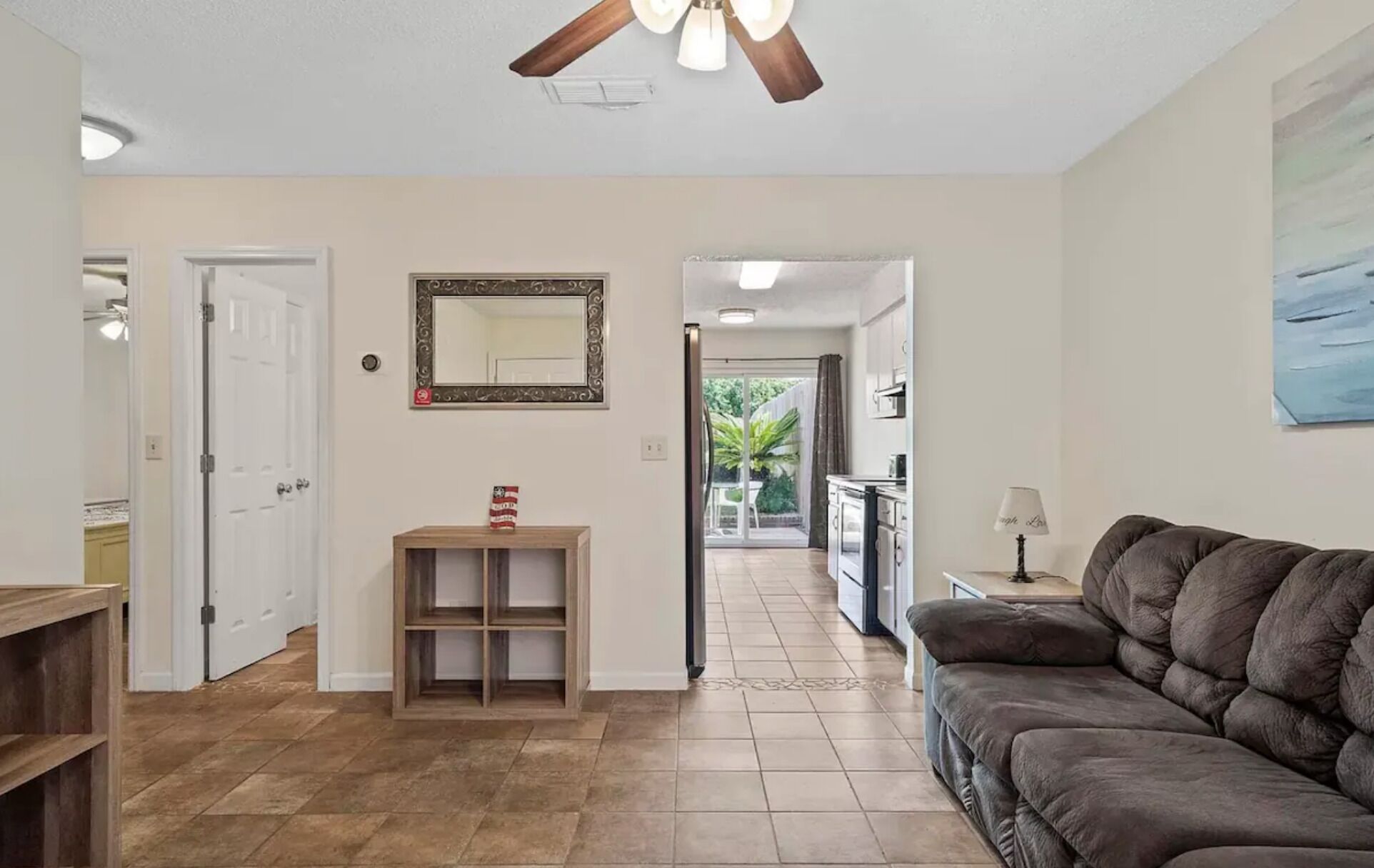 2 bedroom duplex less than 1 mile from the beach!