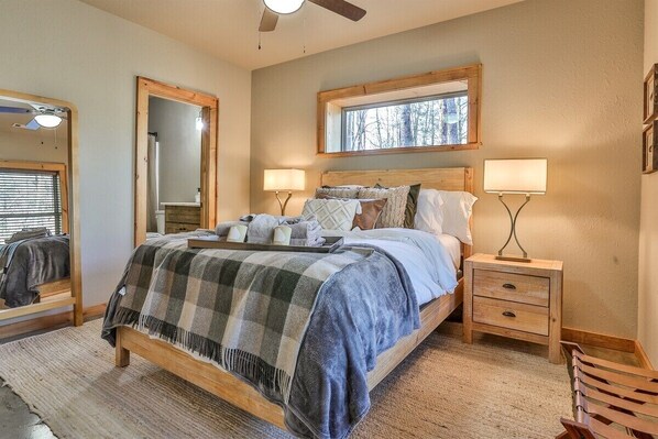 3 bedrooms, iron/ironing board, free WiFi, bed sheets