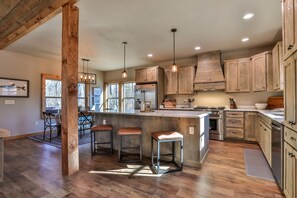 Refrigerador, horno, parrilla de estufa y lavavajillas 