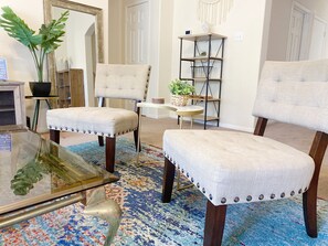 Interior - Mellow and cozy, your home away from home! (Houston)
