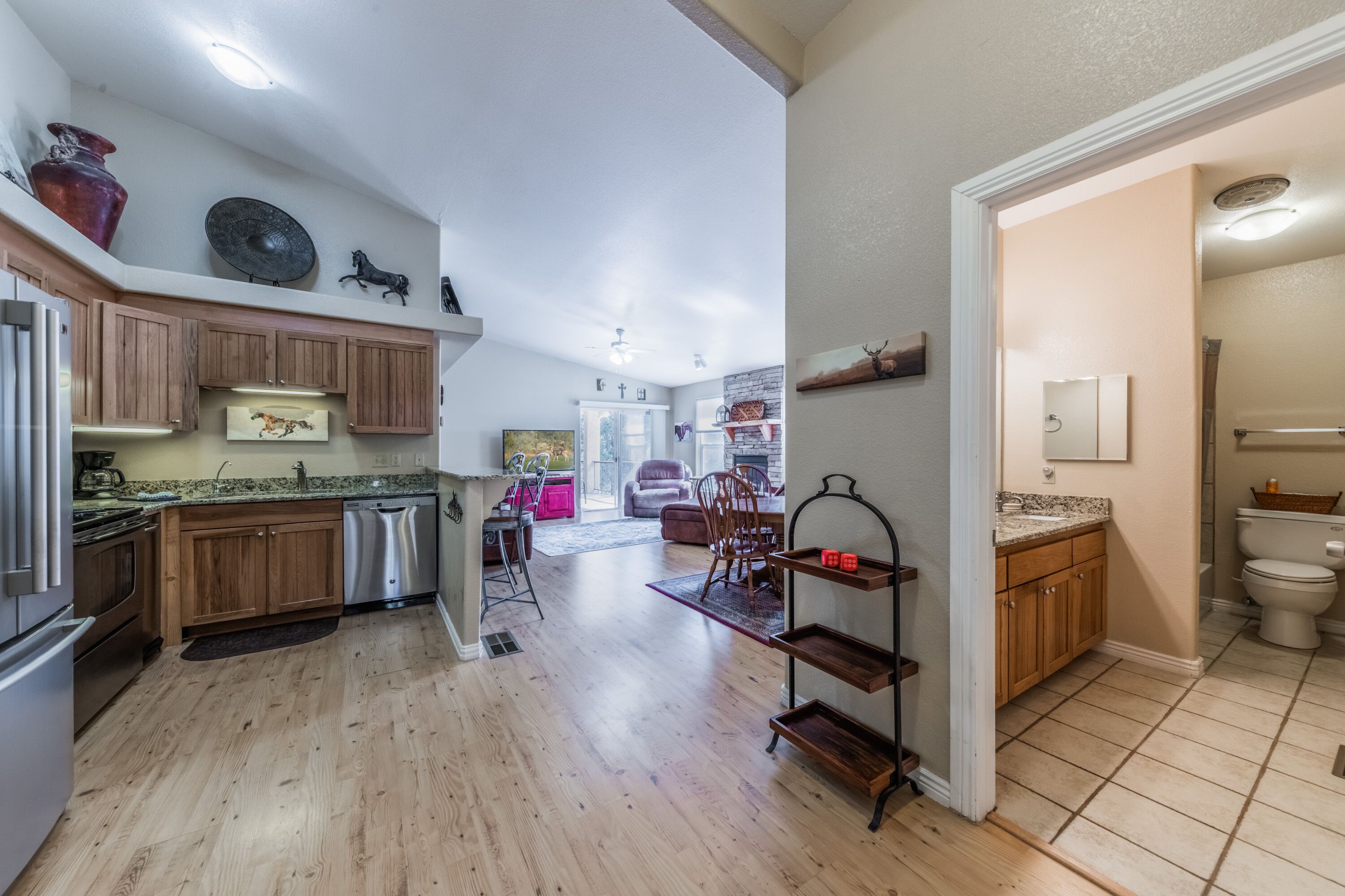 Big Foot: Views and Seclusion Two Bedroom Two Bath in Alto!