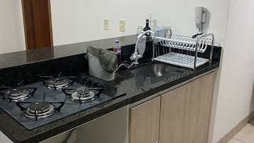 Fridge, microwave, stovetop, electric kettle