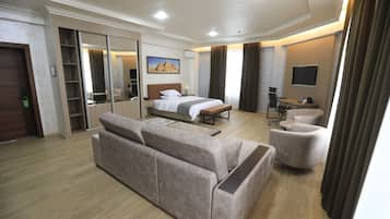 Deluxe Double Room | Premium bedding, memory-foam beds, minibar, in-room safe