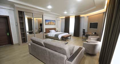 Chinor Hotel