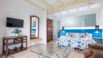 8 slaapkamers, een strijkplank/strijkijzer, gratis wifi, beddengoed