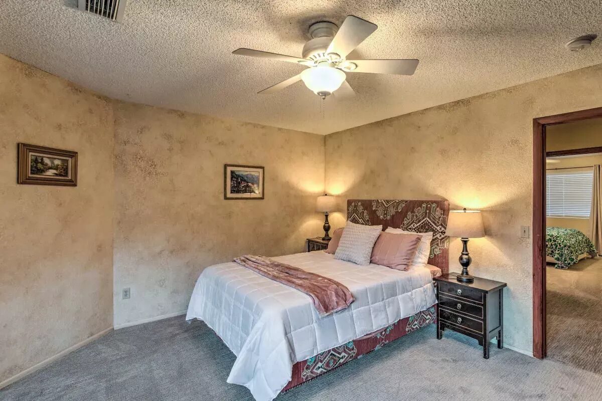 NEW! Sedona Stunning House w/ Red Rock Views, Fenced yard, Spa