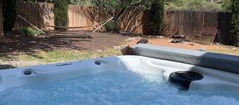 NEW! Sedona Stunning House w/ Red Rock Views, Fenced yard, Spa