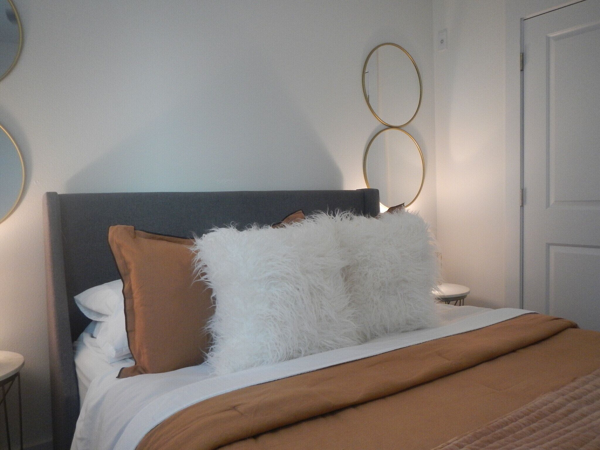 1 slaapkamer, een strijkplank/strijkijzer, gratis wifi, beddengoed