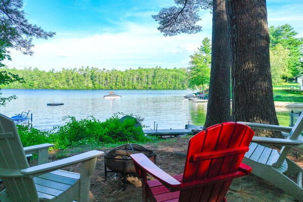 Property grounds - Lakefront cabin with private dock, 2 kayaks & panoramic views (Raymond)