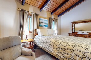 3 chambres, bureau, fer et planche à repasser, accès Internet