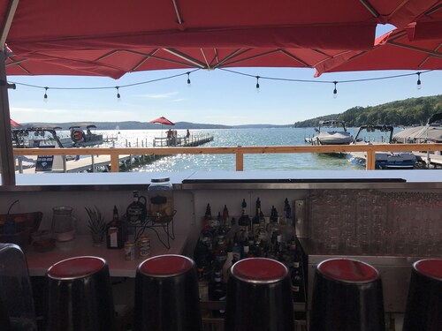 Historic cozy cottage in Walloon Lake village close to Boyne Mountain skiing!