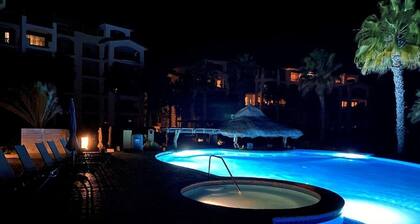 BeachFront | Golf | Heated pool | Tennis | Netflix