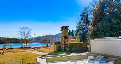 Lakefront cottage with private dock, hot tub, fireplace & game room