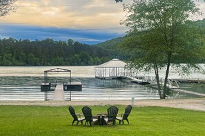 Property grounds - Lakefront cottage with private dock, hot tub, fireplace & game room (Young Harris)