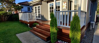 Coastal Cottage - Pet Friendly