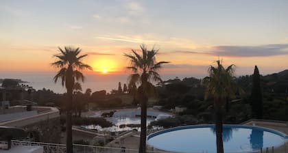 Cap Esterel Agay - large garden - exceptional sea and pool views