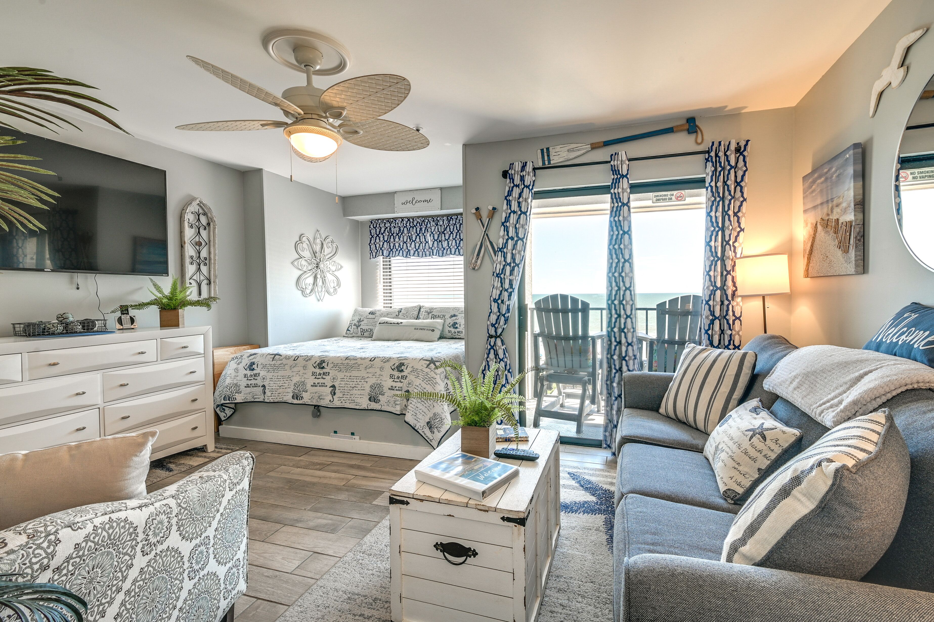 Renovated Oceanfront Resort Condo w/ Balcony