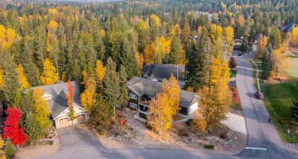 Rustic retreat with private hot tub, furnished deck, game room, firepit & grill