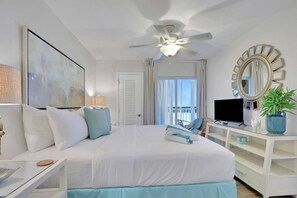 3 bedrooms, iron/ironing board, WiFi, bed sheets - Gorgeous Condo! Dazzling Gulf View, Sprawling Beachfront, Pool, Beach Gear, Free Parking & Wifi! (Fort Myers Beach)