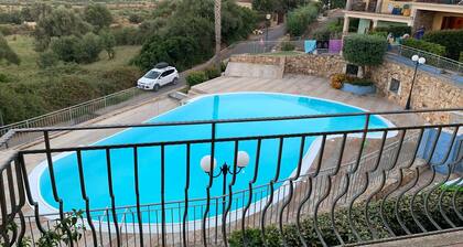 Small villa in Budoni, 20 km from Olbia airport. Up to 12 beds.2km from the sea