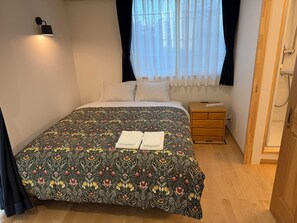 Basic-Ferienhütte, 1 Schlafzimmer, Küche, Seeblick