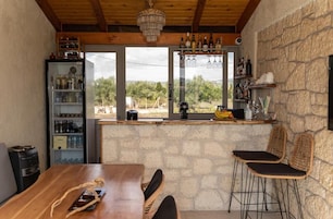 Snack bar