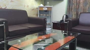 Executive Room | Living area | Flat-screen TV