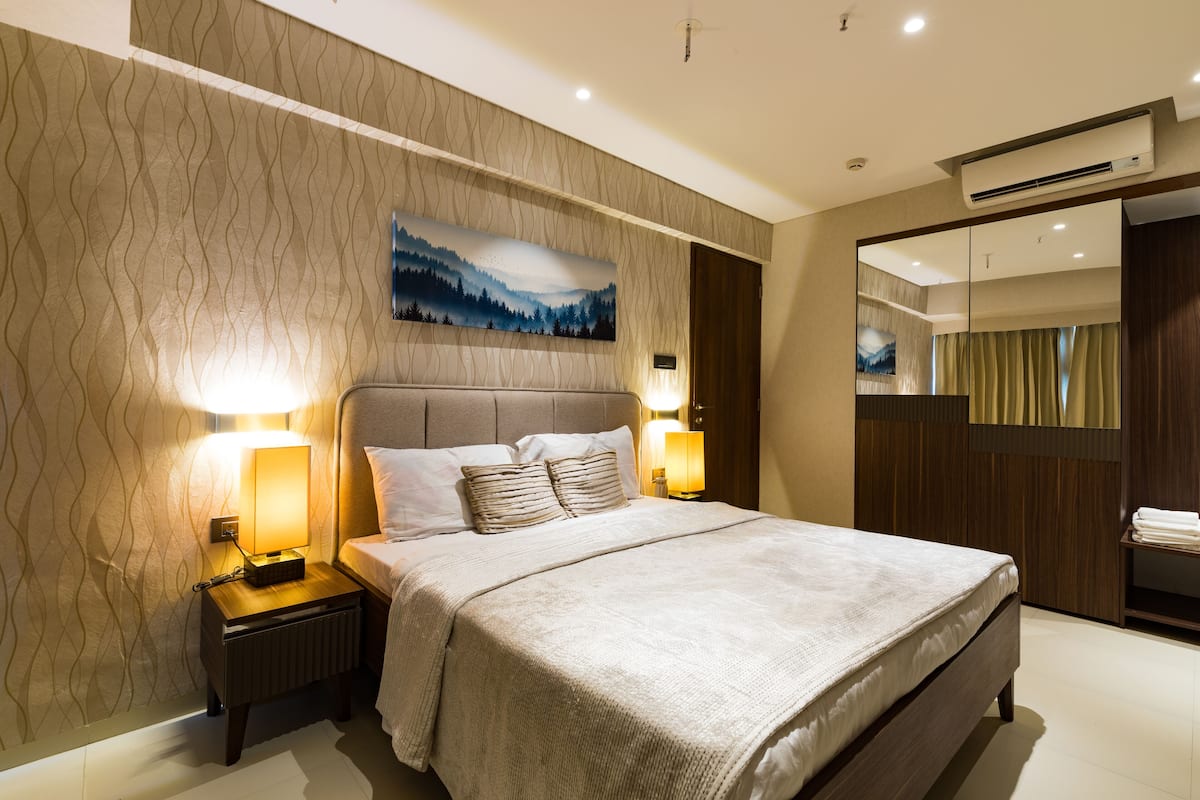 In-room safe, desk, laptop workspace, iron/ironing board