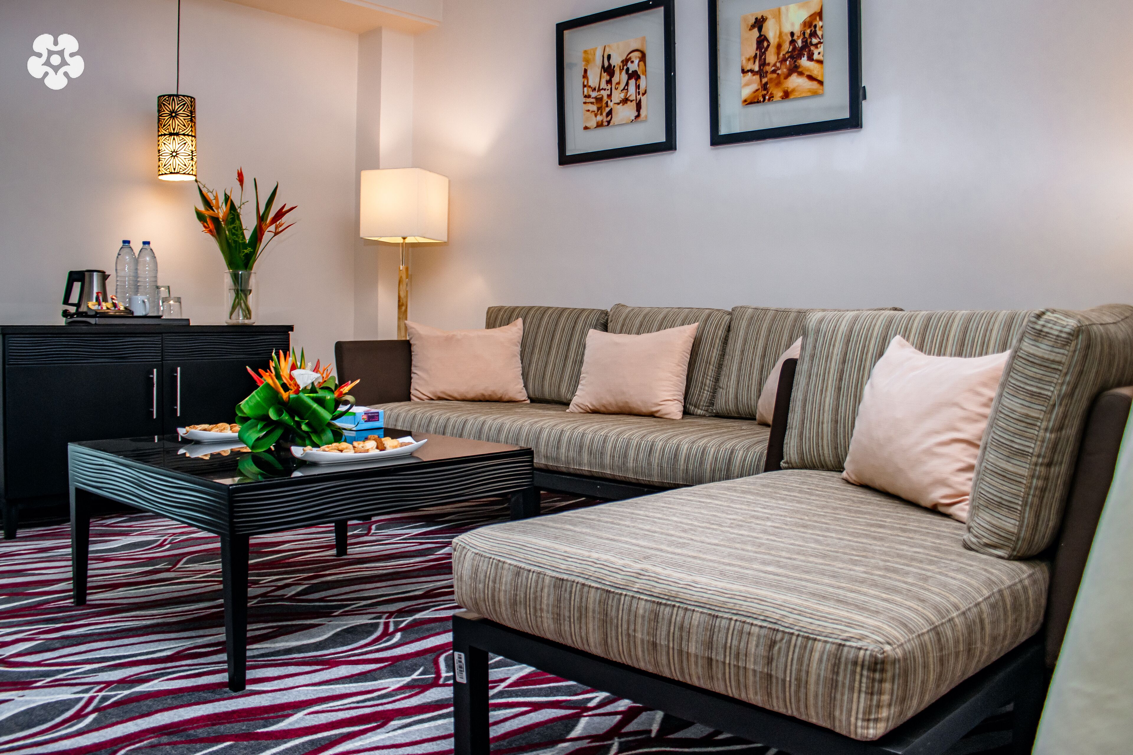 executive suite | living area | lcd tv