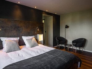 4 bedrooms, WiFi