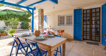 Holiday Home 'Villa Lucia 240m from the Sea' with Parking Spaces