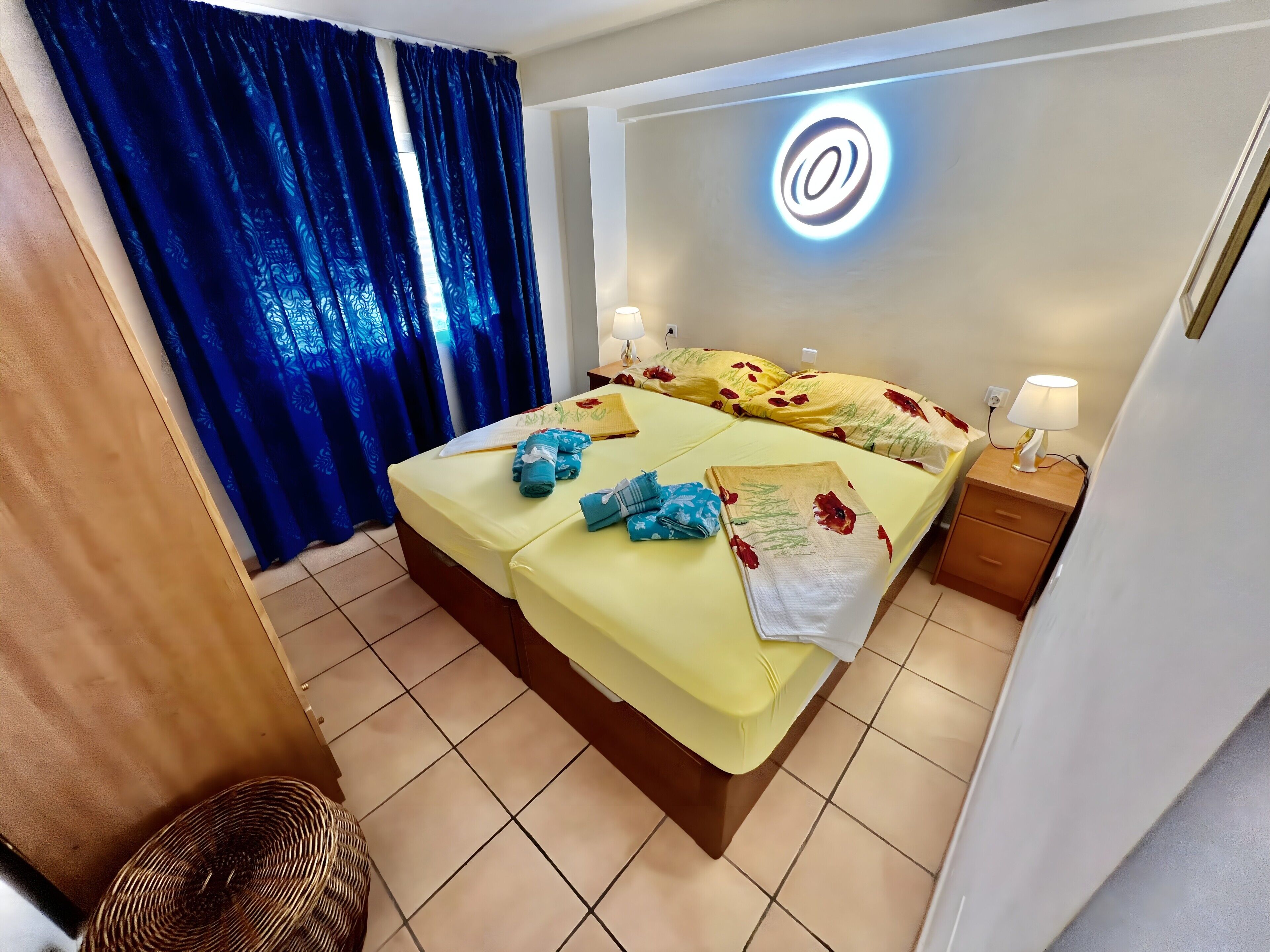 2 bedrooms, iron/ironing board, WiFi (free), bed sheets